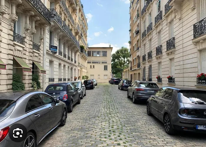 Very Chic Apartment Next To Trocadero And Eiffel Tower